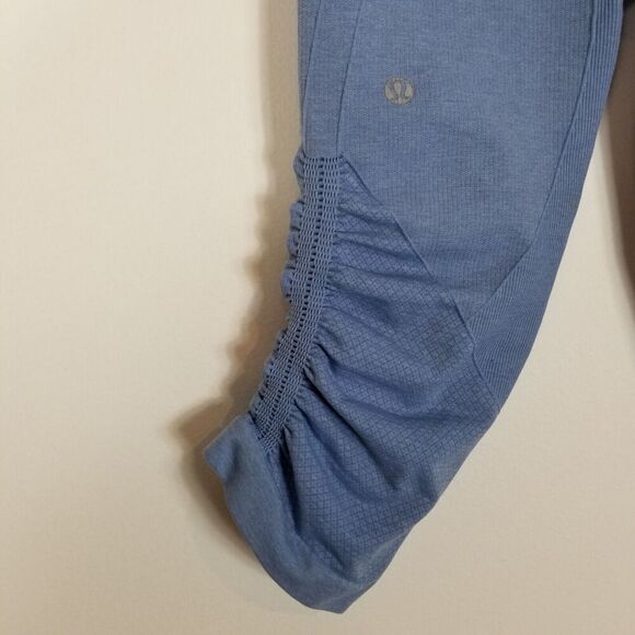 Lululemon Women's In The Flow Cropped Leggings Sz 6 Blue Athletic Pants Yoga - Picture 4 of 4